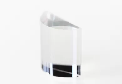 Principles and Applications of Cylindrical Mirrors